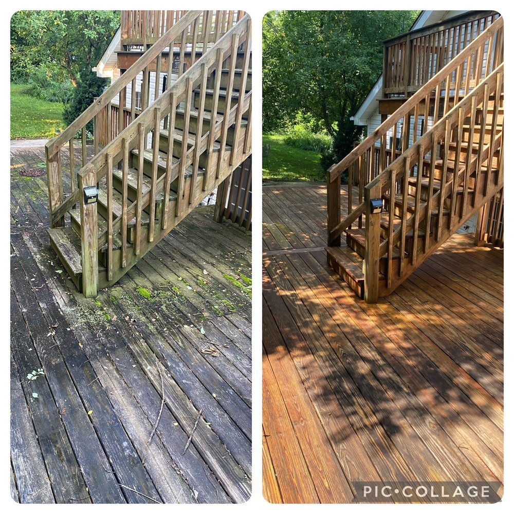 http://Before%20and%20after%20deck%20and%20wooden%20stairs%20cleaning%20by%20Renewing%20Power%20Wash%20showing%20removal%20of%20algae,%20moss,%20and%20dirt%20in%20West%20Chester%20OH